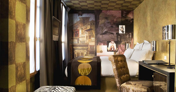 Le Bellechasse Hotel Room