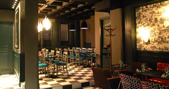 Restaurant Au Clocher de Montmartre: Dining Room